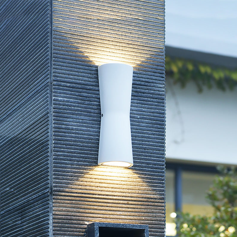 Lumina Industrielle Außenwandleuchte - Wasserdichtes Metallfinish Moderne Wandbeleuchtung