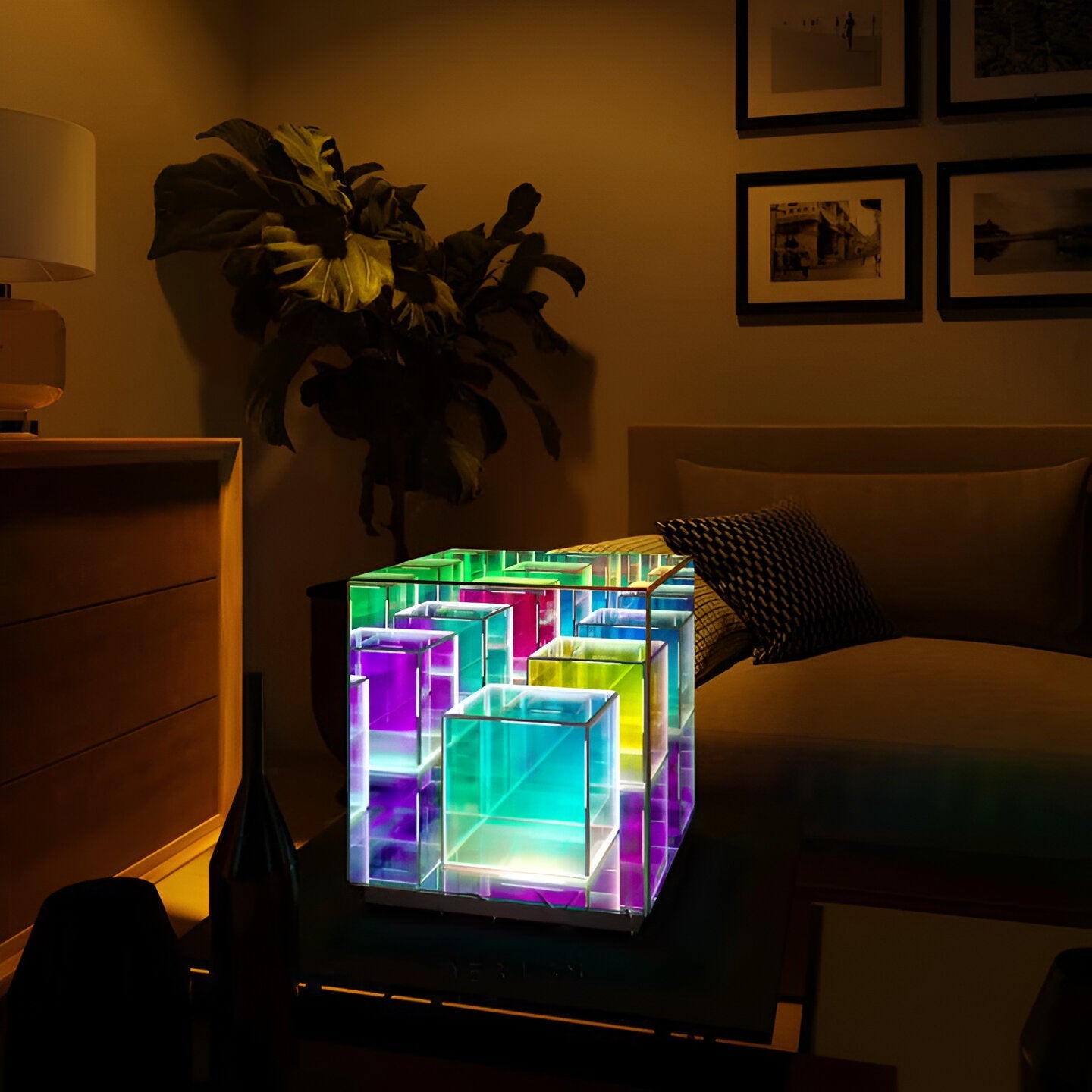 Cube Tischlampe - Regenbogen Acryl LED Lampe mit 3D Illusion