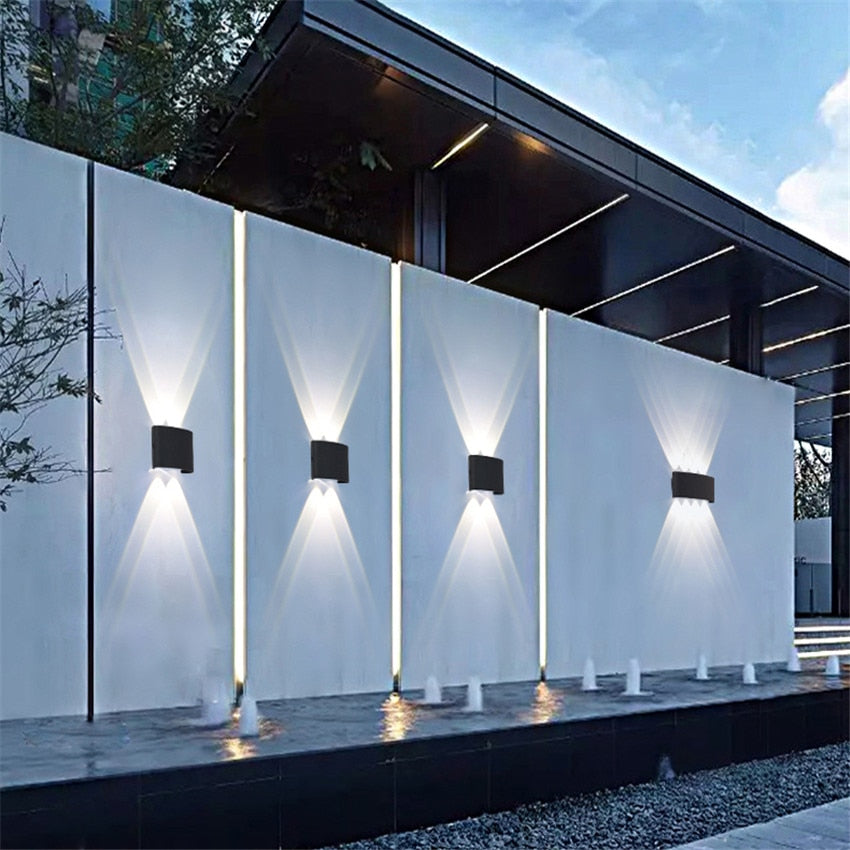 Julius Wandleuchte | Moderne Wandleuchte mit LED-Licht für den Innen- und Außenbereich